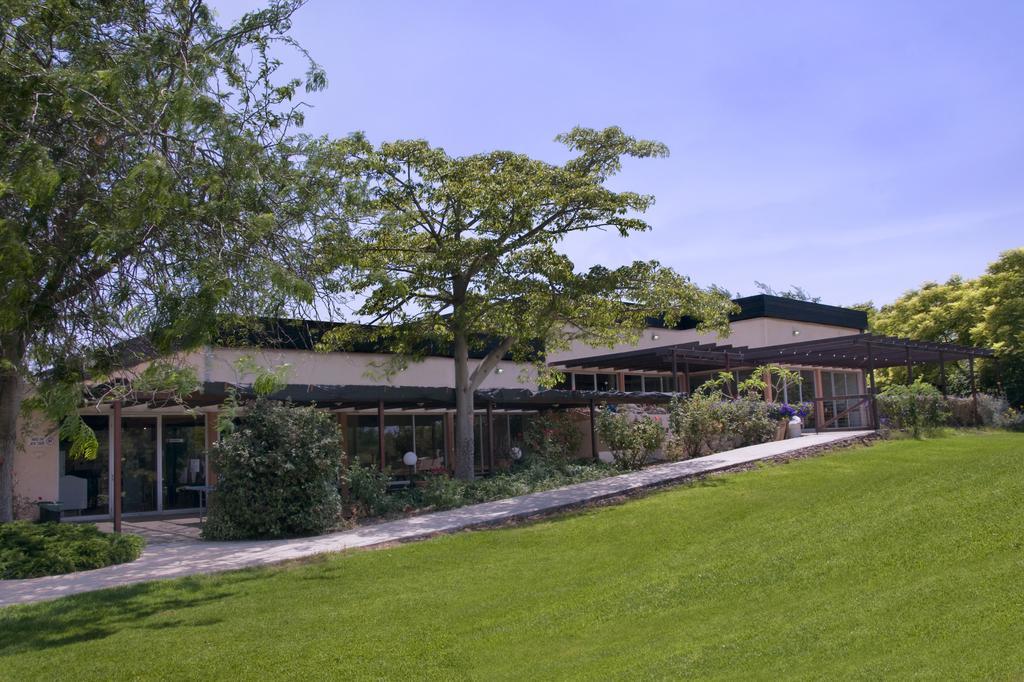 Nes Ammim Hotel Luaran gambar